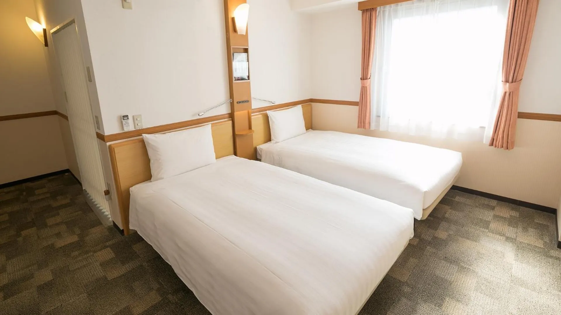 Toyoko Inn Tokyo Shinagawa-Eki Takanawa-Guchi Hotel